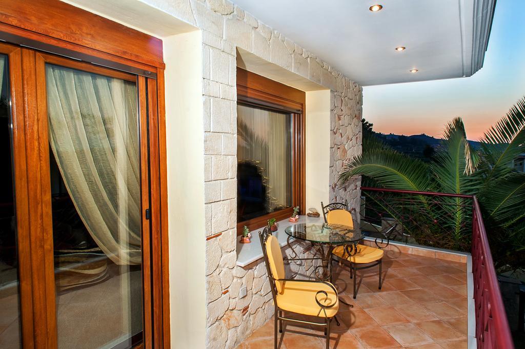 Villa Pefkohori Bagian luar foto